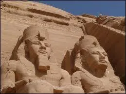 Qui est ce personnage qui a t un grand pharaon de l'gypte Antique, surnomm Le Grand aprs sa mort ?