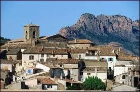 Nous allons nous promener  Roquebrune-sur-Argens, en rgion P. A. C. A. Je vous emmne dans le dpartement ...