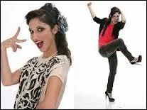 Quelle chanson a-t-elle crite avec Candelaria Molfese et interprte-t-elle avec Martina Stoessel ? ?