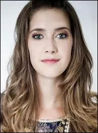 Quelle chanson chante-t-elle dans le 1er pisode de la saison 2 de Violetta ?