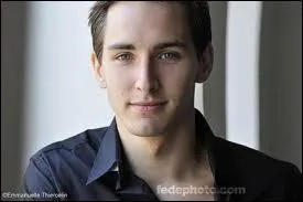 Qui est ce jeune homme, qui a eu pendant un moment comme belle-mre la femme de la question 1 ?