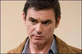 Qui est cet homme, arriv il y a peu dans la srie ?