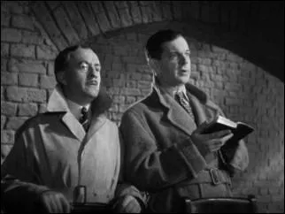 O se rend d'abord Bob Lawrence pour retrouver sa fille disparue ?