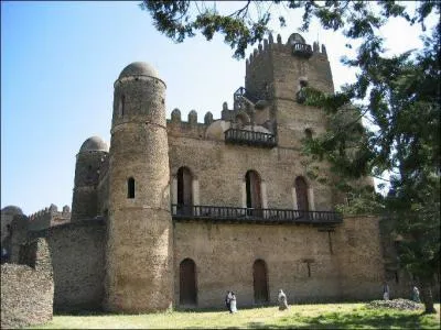 On trouve les premires traces d'un royaume falasha en thiopie aux alentours du Vme sicle. Quelle est l'anne qui verra la perte dfinitive de l'indpendance des Falashas ?