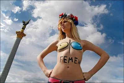 Voici une fire militante du mouvement Femen. Ce mouvement utilise les armes de la nudit pour attirer les camras sur les causes qu'elles dnoncent ou dfendent. Mais de quel pays est originaire ce mouvement ?
