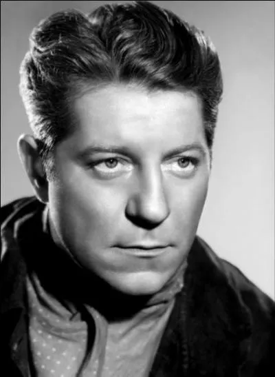 Le 17 mai, naissance  Paris de l'acteur franais Jean Gabin, de son vrai nom :