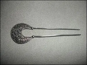 Elle a d'abord t invente pour maintenir les voiles, et maintenant elle porte le nom suivant :