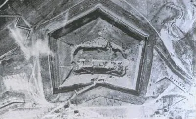  quelle date la prise du fort de Douaumont marque le succs de la contre-offensive franaise ?