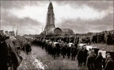 Quand eut lieu le transfert de l'ossuaire provisoire  l'ossuaire dfinitif de Douaumont ?