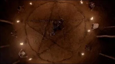 Qui est la premire sorcire  aider les vampires  supporter la lumire du soleil ?