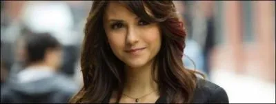 A quel ge Elena est-elle devenue un vampire ?