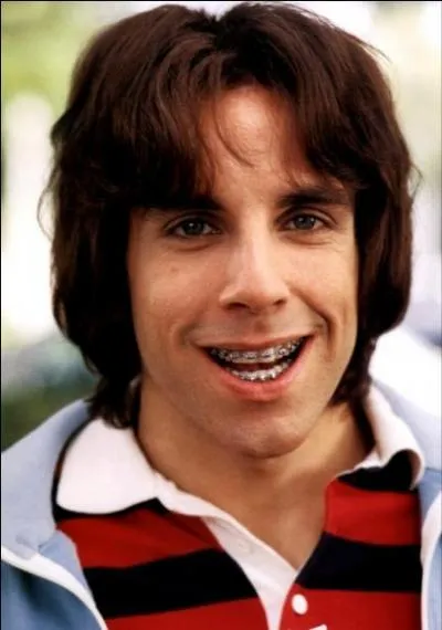 Une petite pause chez les frres Farrelly ! Dans  Mary  tout prix , Ted (Ben Stiller) se coince le zizi et le reste dans la fermeture clair de son pantalon, un petit bout ressort, le pre de Mary lui demande s'il s'agit de ...