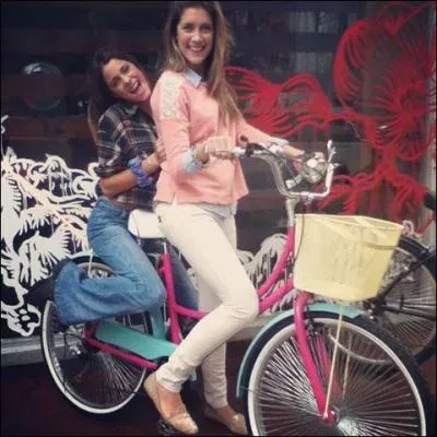 Comment s'appelle la mre de Violetta ?