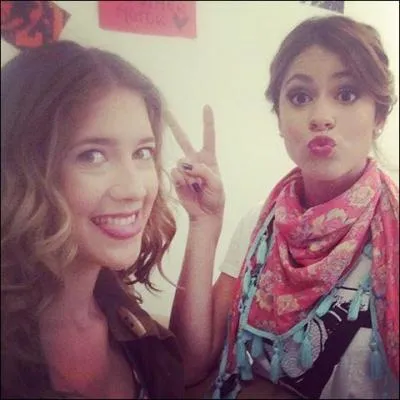 Dans l'pisode 20, Violetta embrasse :