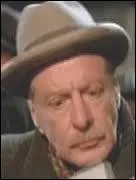 Jacques Franois joue le rle d'un rsistant qui doit tre fusill, mais qui n'y sera pas grce  Super-Rsistant. Il joue le rle de ...