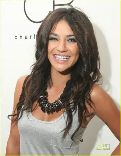 Qui joue le rle de Vanessa Abrams ?