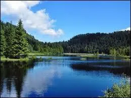 Allons en _______ dcouvrir le lac de _______ situ dans les ________ :