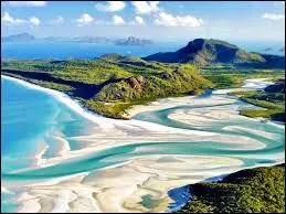 Hlas, le voyage se termine. Gardez tout de mme quelques souvenirs des les _________ sur la plage de _____________ :