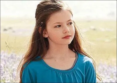 Je suis la fille d'une humaine et d'un vampire. Et j'ai presque tu ma mre quand j'tais dans son ventre. Qui suis-je ?