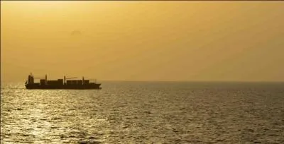 La Rpublique de Singapour est-elle situe au cur du dtroit de Balabac ?