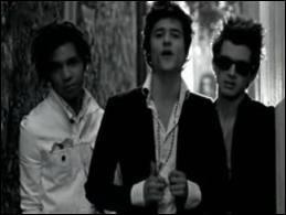 Dis-moi ! Si je dois partir ou pas ?