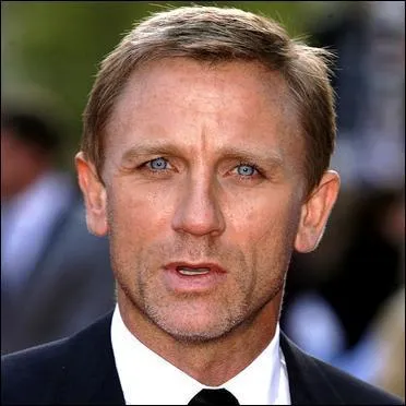 Que signifie :  avoir un regard d'acier   ?