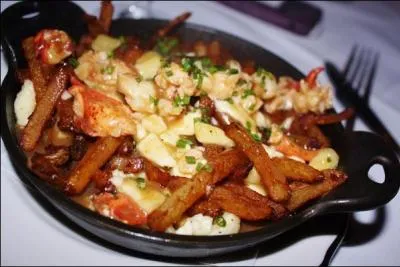 Voici vraiment l'insulte suprme faite  cet ingrdient... Il s'agit de la poutine...