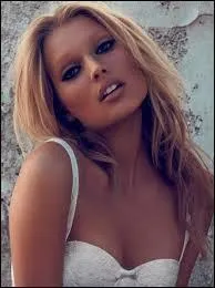 Quelle couverture de magazine n'a pas fait Toni Garrn ?