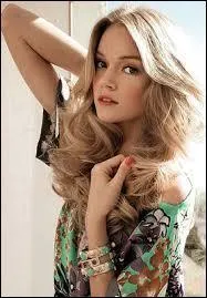 Qui est cette femme ?