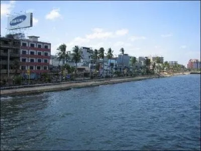 O est situe la ville de Makassar ?