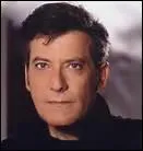 Quel(e) auteur(e) amricain(e) de romans policiers psychologiques met rgulirement en scne ses personnages favoris, le psychologue Alex Delaware et son ami policier Milo Sturgis ?