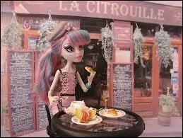 L, elle est  ... ...