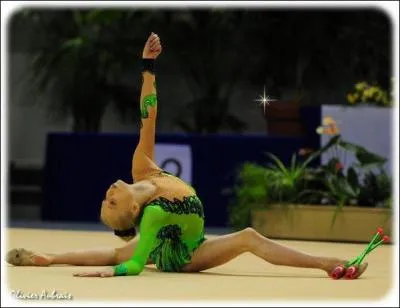 Quelles sont les langues qu'elle parle ?