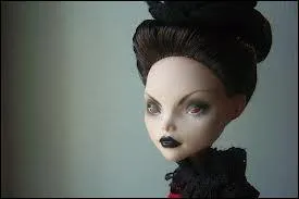 Elle ressemble  une princesse Disney. Laquelle ?