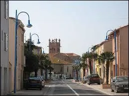 Nous traversons la ville de Villelongue-de-la-Salanque. Nous sommes donc ...