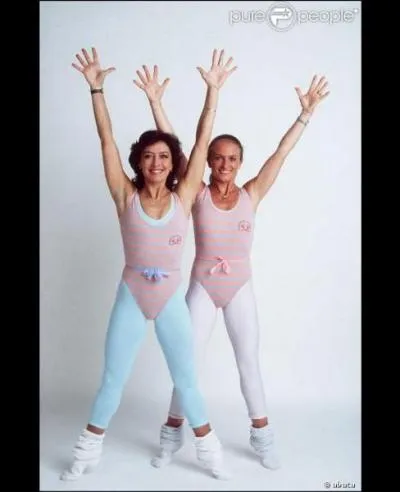 Antenne 2 diffusait une mission d'arobic de 1982  1986 intitule Gym Tonic. Vronique et Davina en taient les prsentatrices. Le gnrique de fin o les deux filles prennent une douche reste grav dans les mmoires. Le refrain de la musique du gnrique a t chant par beaucoup de personnes. Le fameux toutoutouyoutou a t repris en 2004 dans un cadre particulier. Lequel ?