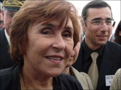 Quel fut le premier ministre dtenu par Edith Cresson et seule femme Premire ministre en France  ce jour, maire de Chtellerault de 1983  1997 ?