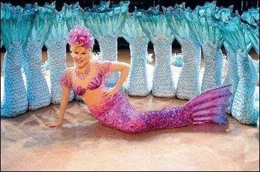 Blub, Blub, le petit poisson tout  Rose  que voil a nag sur scne  Las Vegas, pour son show. C'est ce mme poisson qui a reprsent  l'cran... ?