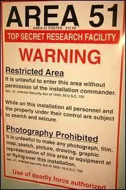 Tout le monde connat la  Zone 51  o sont censs se trouver des corps et des engins extraterrestres. Quelles sont les thories  discrditer ?