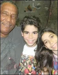 Comment s'appelle sa soeur ?