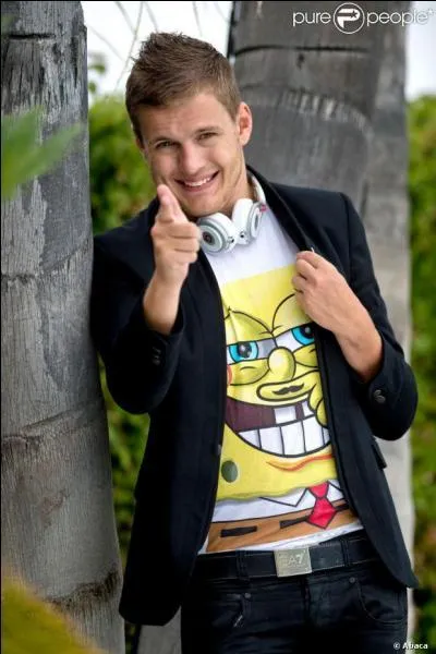 Que fait-il dans la vie ?