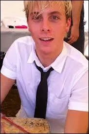 Comment s'appelle son groupe de musique prfr ?