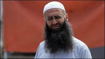 Comment s'appellent les gens qui veulent la dtruire ? 