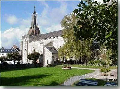 O est situe la ville de Saint-Vaury ?