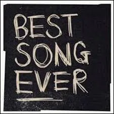 Quand Niall met le CD dans le lecteur au bout d'un moment on voit Louis . Mais que fait-il ?