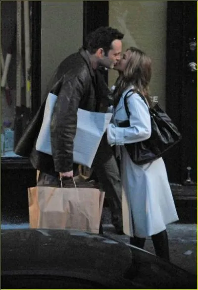 La blonde ici est Jennifer Aniston. Quel est ce film dont on voit ici une image proche de la fin ?