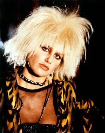 Pour quel film Darryl Hannah s'est faite cette tte ?