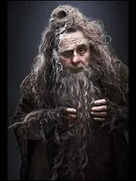 Et lui, qui est-il ?