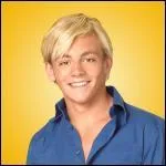 Dans  Teen Beach Movie , qui a appris  Mack  surfer ?