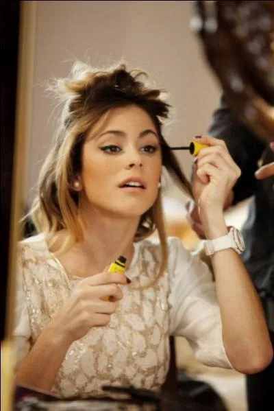 Mais qui s'est prcipit en premier vers Violetta ?